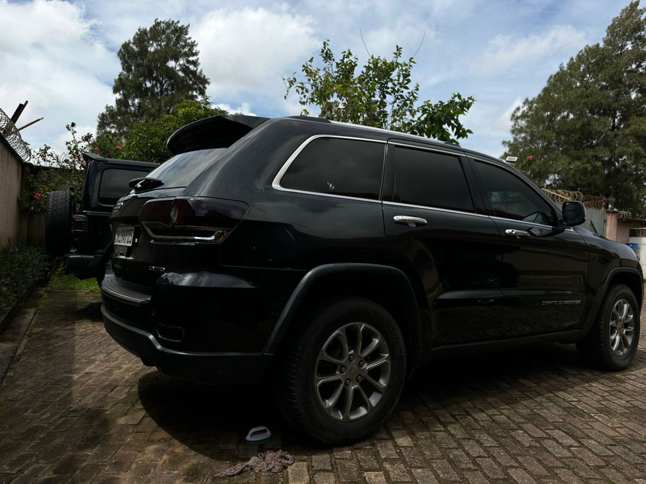 Cherokee jeep